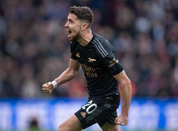 枪手72小时夺回榜首！大马丁“潜伏”导演戏剧性逆转